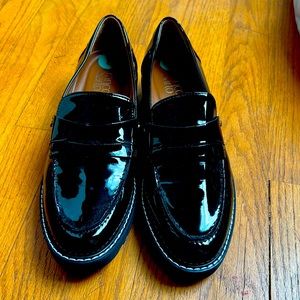 Franco sarto black patent leather size 8 womens loafer